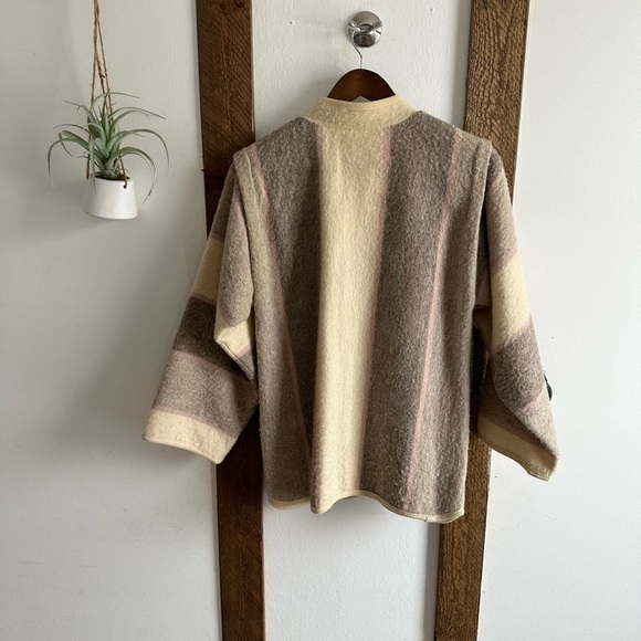 berit havre Jackets & Blazers - Vintage Berit Havre Vevstue Norway Women’s Pure Wool Coat Wide Sleeve size small